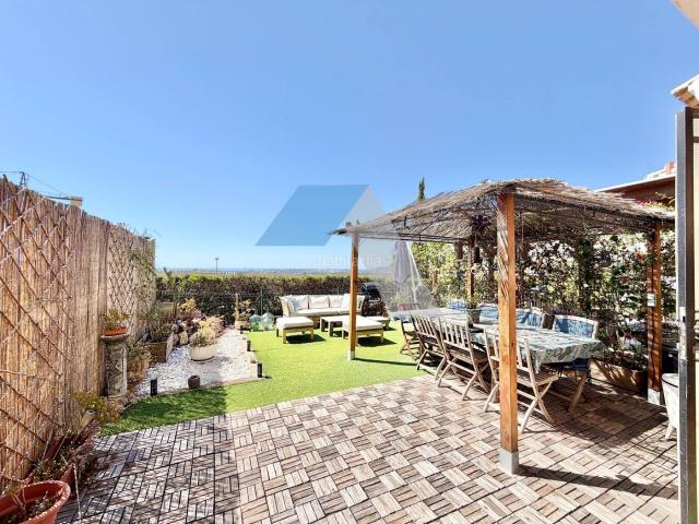 Casa adosada en venta en Mutxamel, Bonalba Cotoveta. Vivienda adosada de ensueño en Bonalba, Muchamiel. Casas adosadas.