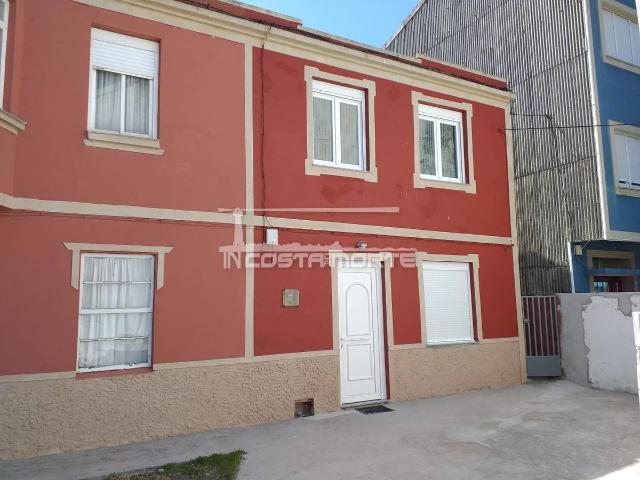 Casa adosada en Venta en Muxía