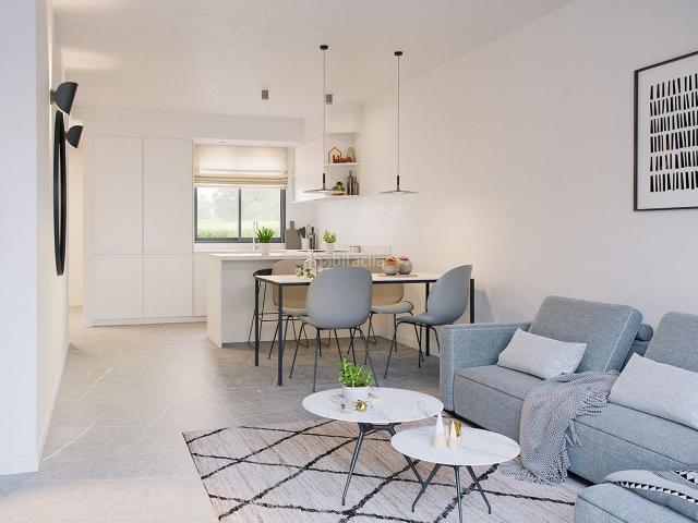 Casa adosada en venta en Murcia, Baños y Mendigo. Casa adosada de 3 dormitorios en venta en Sucina, con piscina. Casas adosadas.