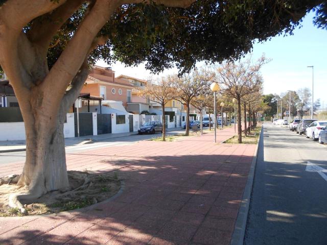 Casa pareada en venta en Murcia, El Palmar. Se vende pareado en El Palmar, zona La Paloma. Casas pareadas.