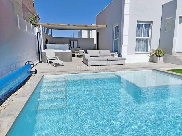 Casa adosada en venta en Murcia, Jerónimo y Avileses. Casas adosadas.