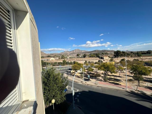 Casa adosada en venta en Novelda. Super adosado con ascensor, y ademas todo domotizado, en Novelda. Casas adosadas.