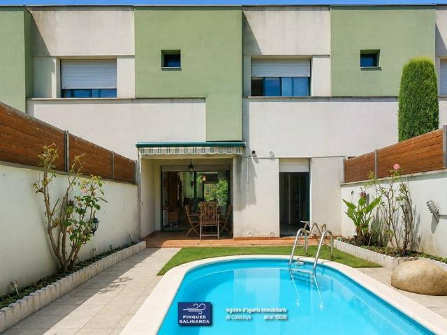 Casa adosada en Venta en Nord Oest Can Noguera