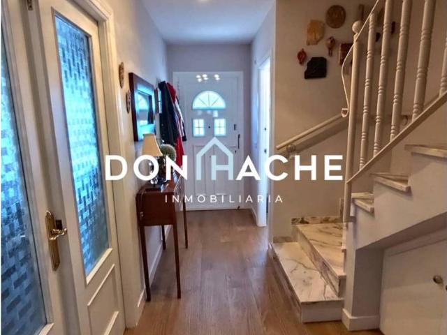 Casa adosada en Venta en Norte