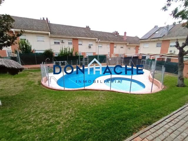 Casa adosada en Venta en Norte