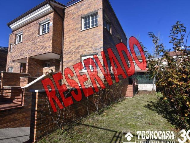 Casa adosada en Venta en Norte Universidad