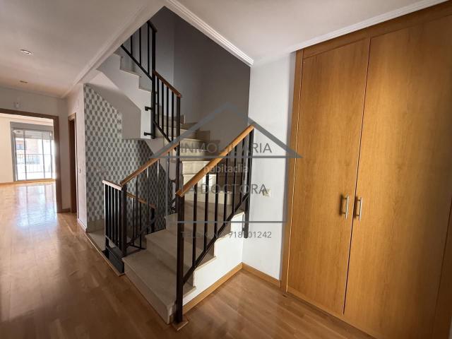 Casa adosada en venta en Navalcarnero, Covadonga Los Manzanos. Chalet Adosado en Zona San Roque!. Casas adosadas.