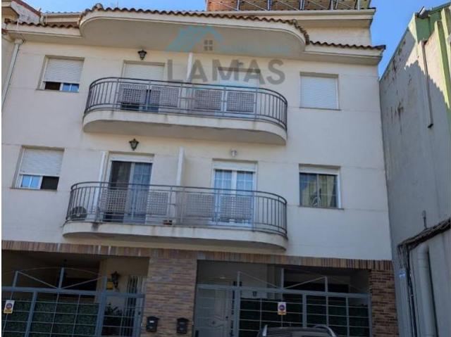 Casa adosada en Venta en Navalmoral de la Mata