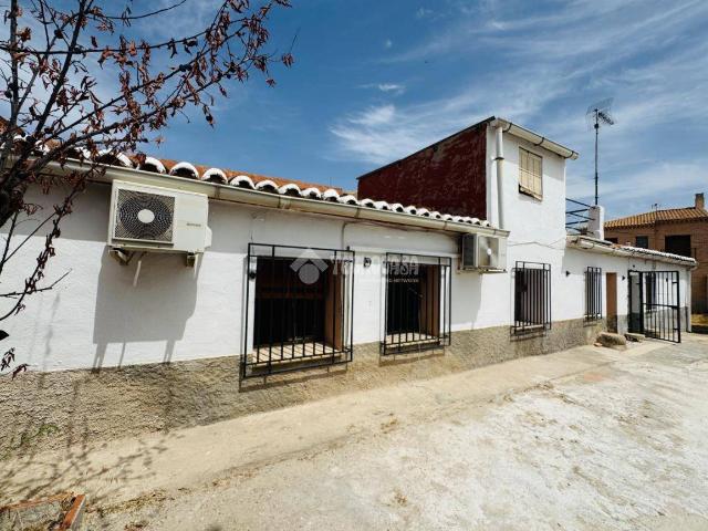 Casa adosada en Venta en Nambroca