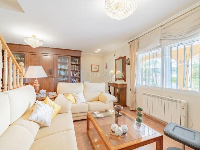 Casa adosada en venta en Náquera, La Loma Las Lomas. Adosado con encanto, piscina privada y barbacoa privada. Casas adosadas.
