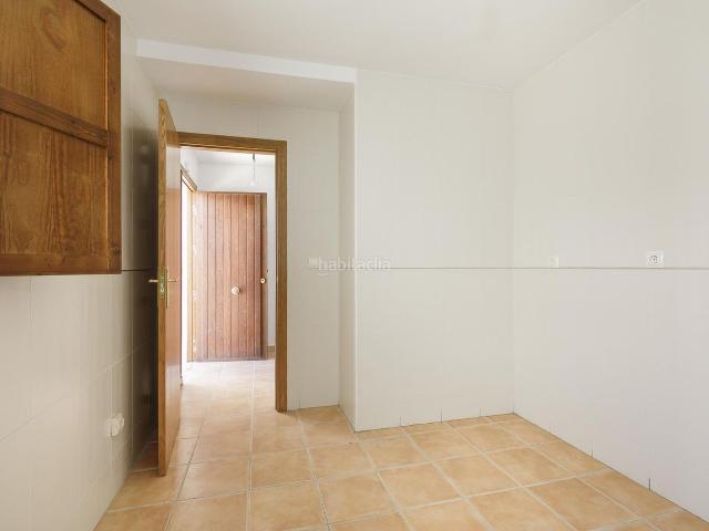 Casa adosada en venta en Nevada. CASA ADOSADA VPO EN LAROLES TRANQUILIDAD Y CALIDAD DE VIDA EN LA ALPUJARRA. Casas adosadas.