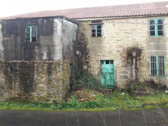Casa adosada en Venta en Negreira