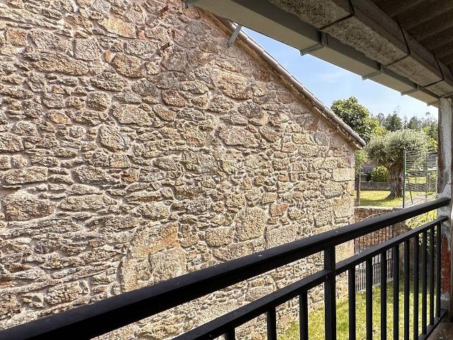 Casa adosada en Venta en Negreira