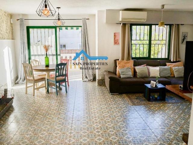 Casa adosada en venta en Nucia la, Barranco Hondo. Chalet adosado reformado a la venta en La Nucia. Casas adosadas Nucia.