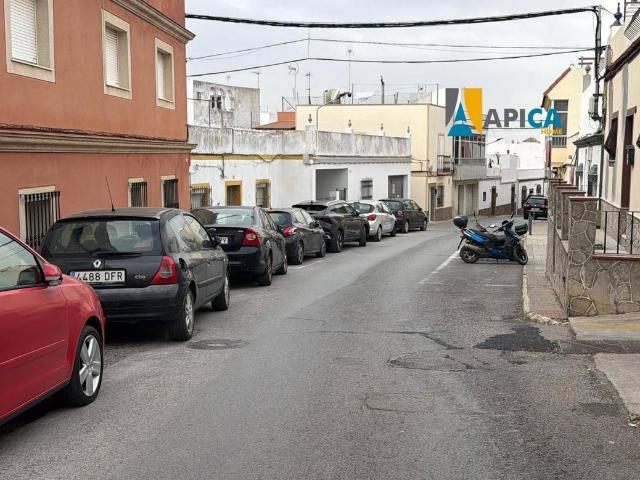 Casa adosada en Venta en Núcleo urbano
