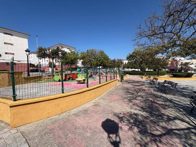 Casa adosada en Venta en Núcleo urbano