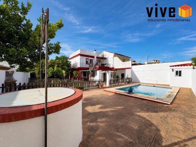 Casa adosada en Venta en Nuevo Bulevar