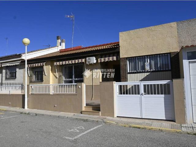 Casa adosada en Venta en Nueva Cartagena