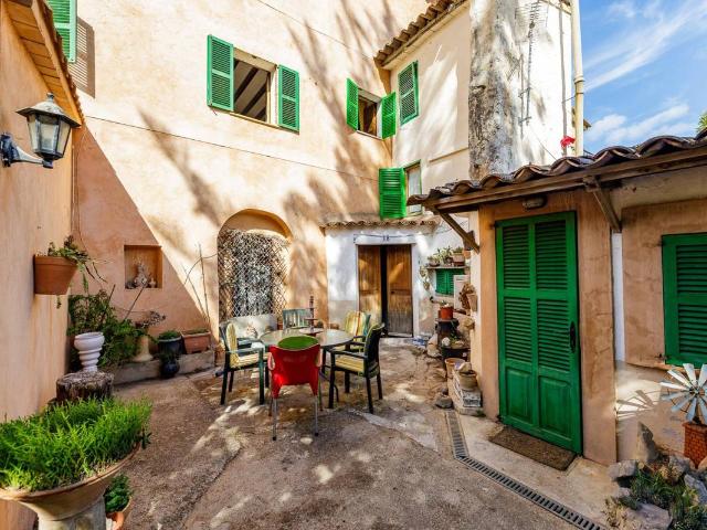 Casa adosada en Venta en Sóller
