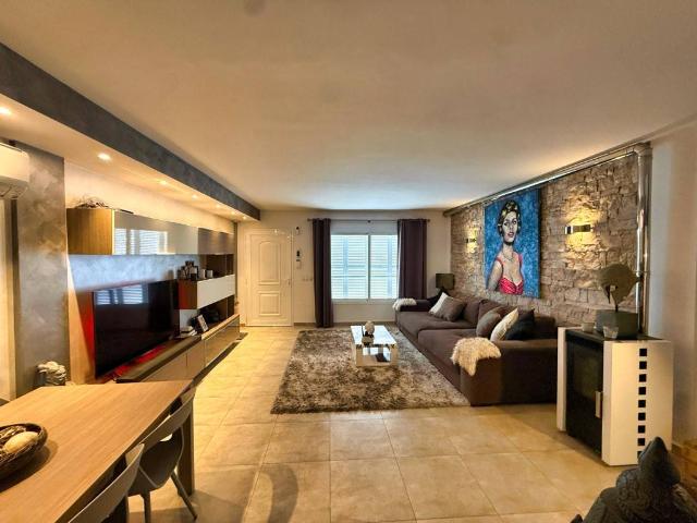 Casa adosada en Venta en Son Ferriol