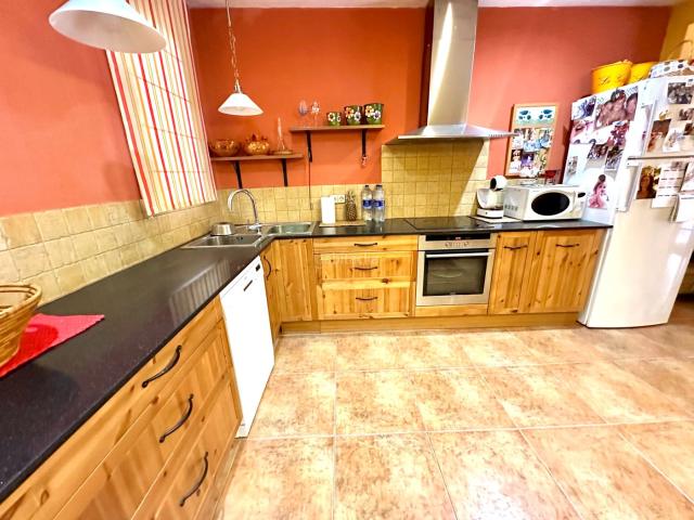 Casa adosada en venta en Sabadell, Ca n'Oriac. ? EXCLUSIVA CASA EN VENTA EN CAN ORIACH SABADELL 224 m² DOS VIVIENDAS INDEPENDIENTES PARKING 3 TERRAZAS. Casas adosadas.