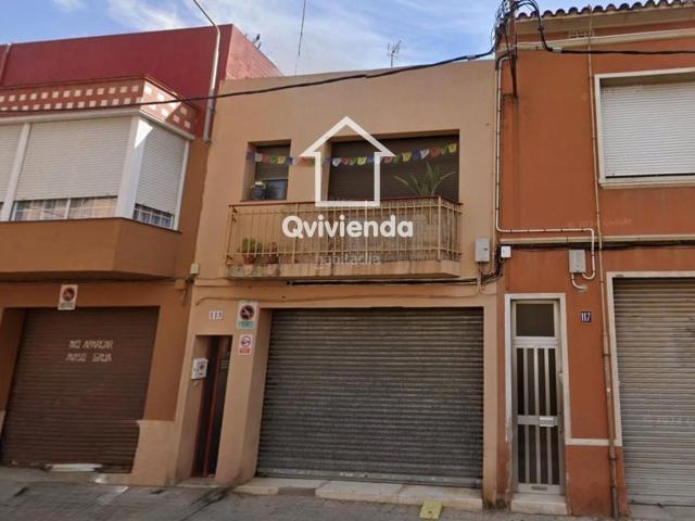 Casa adosada en venta en Sabadell, Creu de Barberà. Casa OCUPADA adosada en La Creu de Barberà, Sabadell. Casas adosadas.