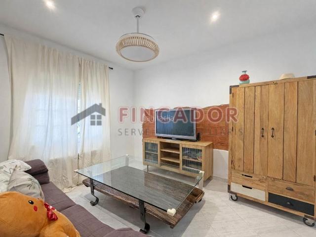 Casa adosada en venta en Sabadell, Gràcia. Casas adosadas.