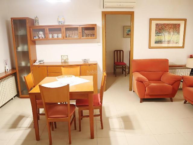 Casa adosada en venta en Sabadell, Els Merinals. CASA DE 94 M2 EN UNA SOLA PLANTA, CON PK DE 141 M2 Y TERRAZA DE 51M2. Casas adosadas.