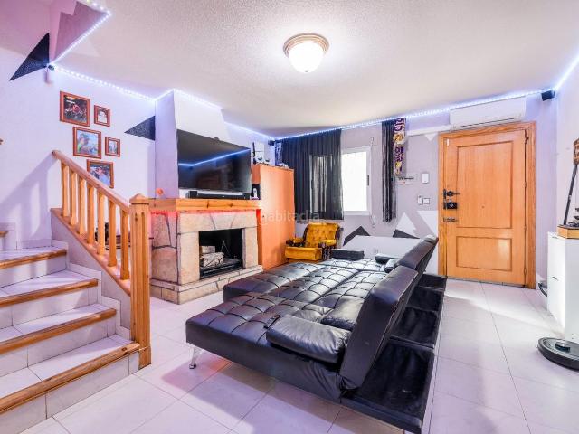 Casa adosada en venta en Sacedón. Casa en Sacedón, Guadalajara. Casas adosadas.