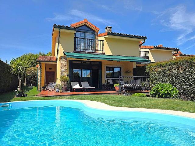 Casa adosada en Venta en Sada A Coruña