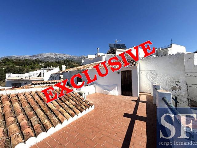 Casa adosada en Venta en Salares