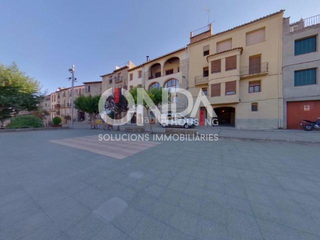 Casa adosada en venta en Salàs de Pallars Pirineos. OPORTUNIDAD Edificio de 5 Plantas en Salàs del Pallars. Casas adosadas Salàs de.