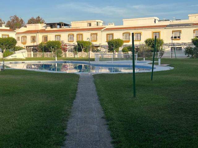 Casa adosada en Venta en Salobreña Costa