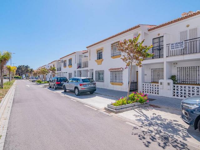 Casa adosada en Venta en Salobreña Costa
