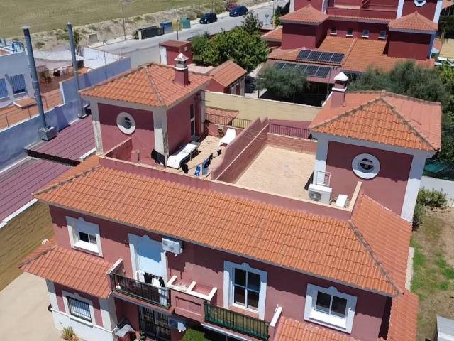Casa adosada en Venta en Salteras