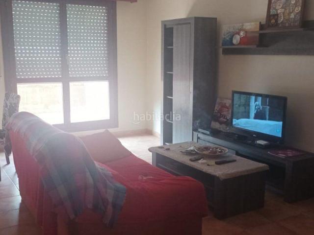 Casa adosada en venta en Samaniego. Vivienda tipo adosado de 180 metros cuadrados en Samaniego. Casas adosadas.