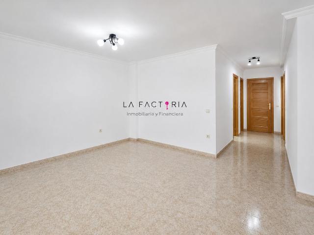 Casa adosada en venta en San Miguel de Abona, Llano del Camello. IDEAL ADOSADO CON PISCINA. Casas adosadas San Miguel de.