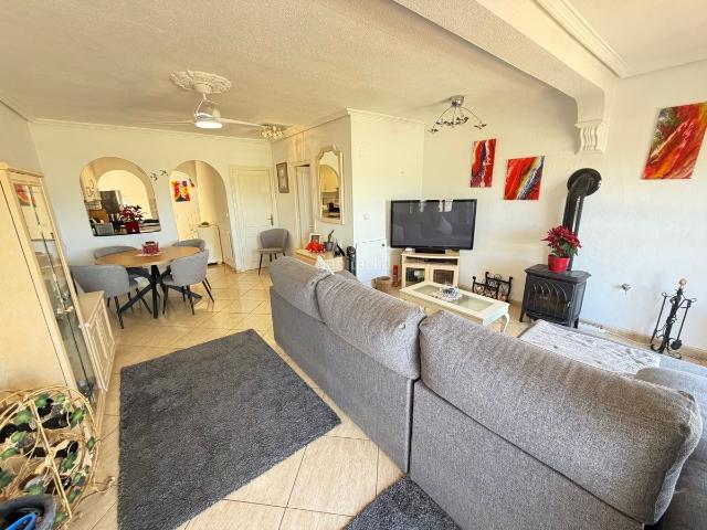 Casa adosada en venta en San Miguel de Salinas. Casas adosadas San Miguel de.