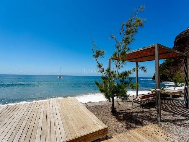 Casa adosada en venta en San Nicolás de Tolentino. Oportunidad única! Casa adosada en primera línea de playa en Playa de Tasarte. Casas adosadas San Nicolás de.