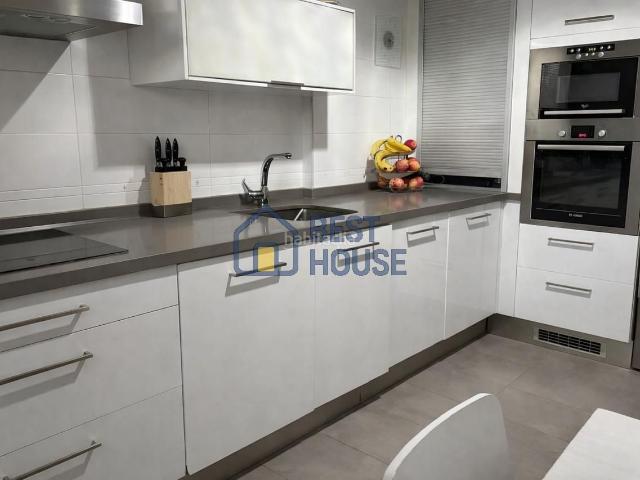 Casa adosada en venta en San Andrés del Rabanedo, Villabalter. Chalet adosado a la venta cerca de Espacio León. Casas adosadas San Andrés del.
