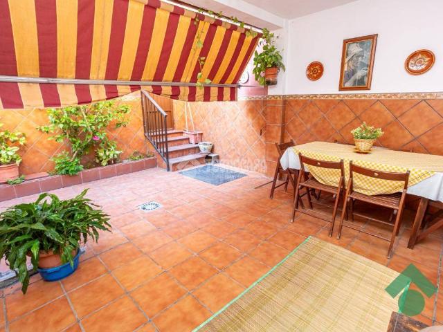Casa adosada en Venta en San Bernabé