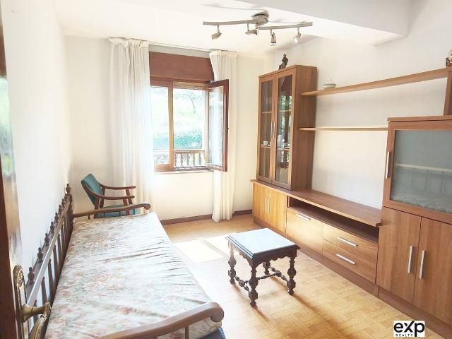 Casa adosada en Venta en San Claudio Trubia Las Caldas