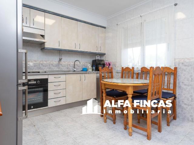 Casa adosada en venta en San Clemente. CHALET ADOSADO EN VENTA EN SAN CLEMENTE. Casas adosadas San.