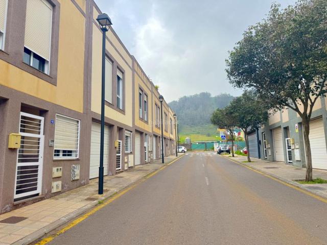 Casa adosada en venta en San Cristóbal de La Laguna, La Laguna. Casas adosadas San Cristóbal de La.
