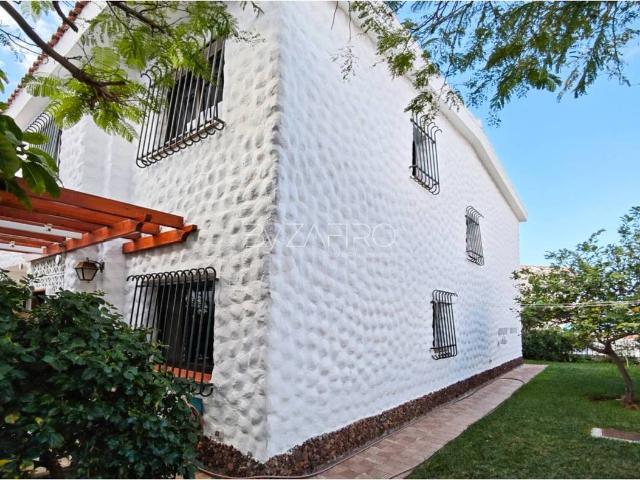 Casa adosada en Venta en San Eugenio Bajo