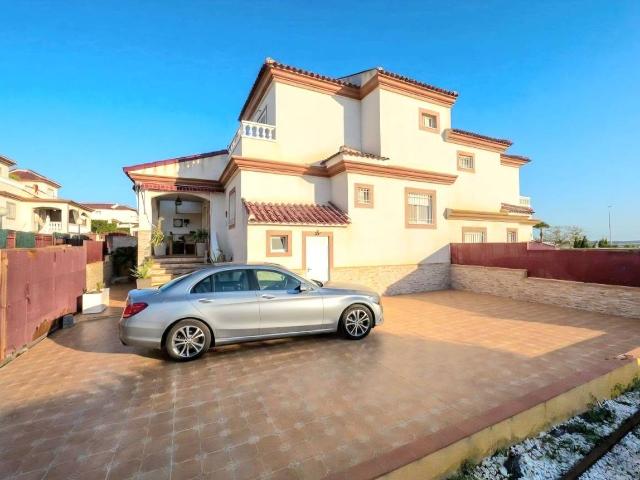 Casa adosada en Venta en San Fulgencio