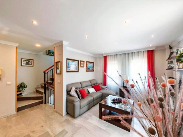 Casa adosada en venta en San Fernando, Camposoto Gallineras. Adosado, garaje y trastero junto a la Playa de Camposoto San Fernando Cádiz. Casas adosadas San.