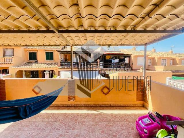 Casa adosada en Venta en San García