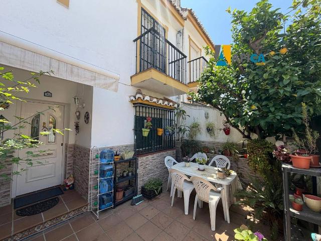 Casa adosada en Venta en San García