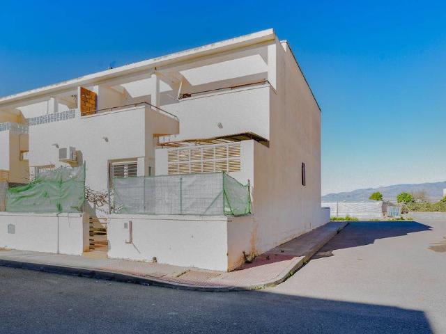Casa adosada en Venta en San Isidro Campohermoso